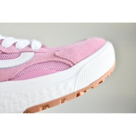 New! Size: 5 Women/3.5 Big Kid | Vans UltraRange NEO VR3 | Pink/White - Picture 16 of 16